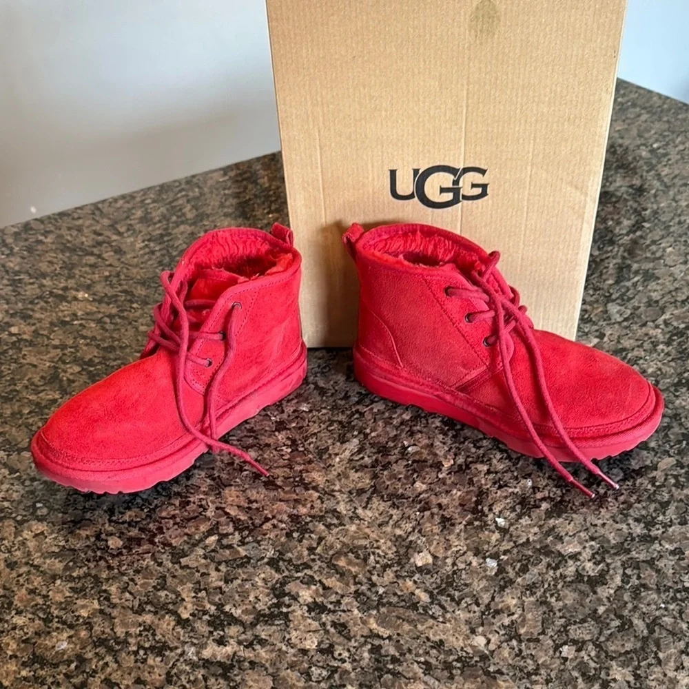 UGG Red Suede lace Booties 5 EUC
